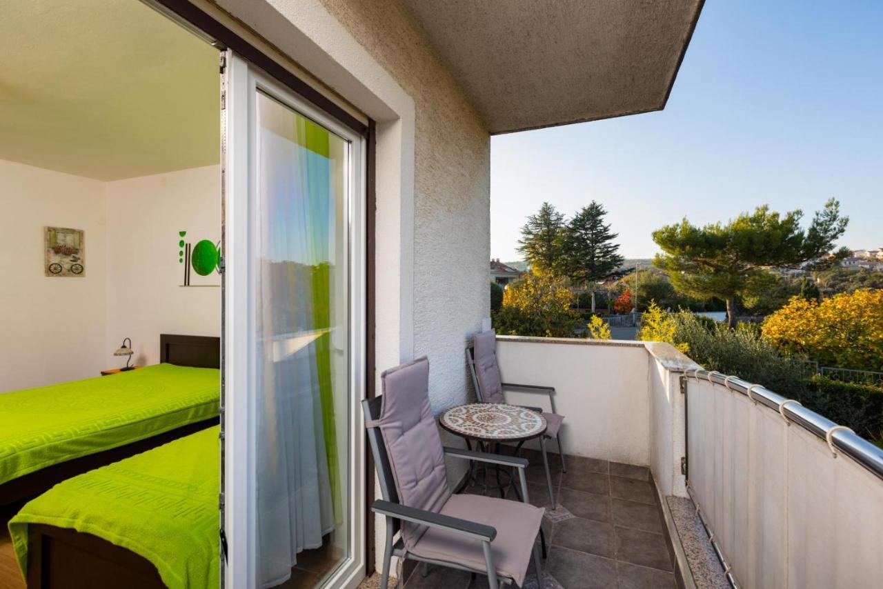 Apartman Volaric Krk Town Exterior foto